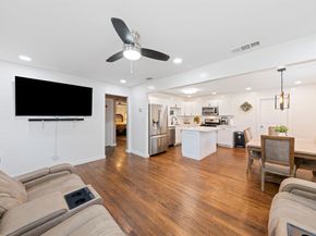 2114  Engle Avenue , Dallas Texas 75224