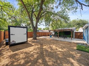 2114  Engle Avenue , Dallas Texas 75224