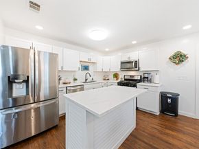 2114  Engle Avenue , Dallas Texas 75224