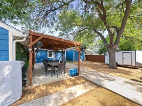 2114  Engle Avenue , Dallas Texas 75224