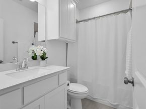 4512  English Maple Drive , Arlington Texas 76005