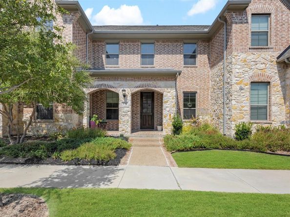 4512  English Maple Drive , Arlington Texas 76005