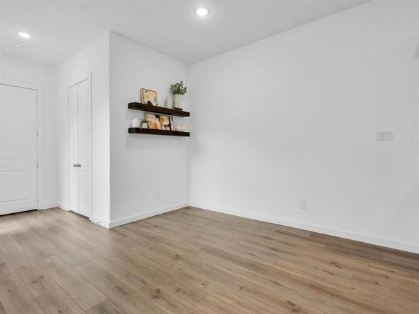 4512  English Maple Drive , Arlington Texas 76005