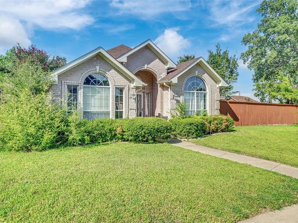 1802  Pendleton Road , Rowlett Texas 75089