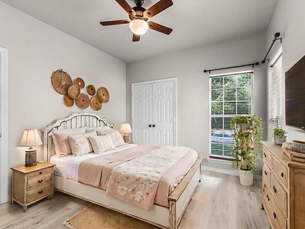 910  Crystal Cove , Oak Point Texas 75068