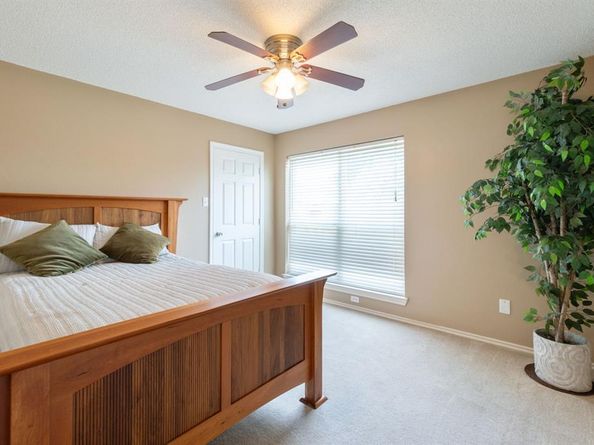 4548  Queenswood Drive , Grand Prairie Texas 75052