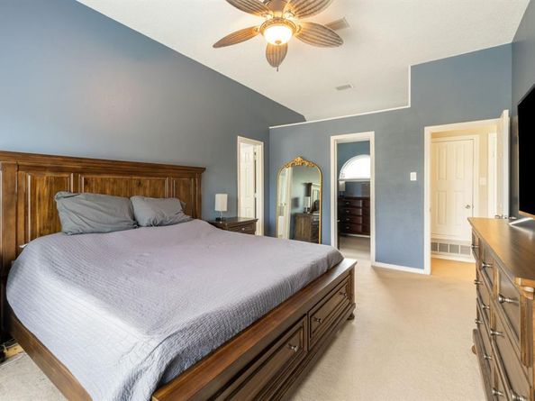 4548  Queenswood Drive , Grand Prairie Texas 75052