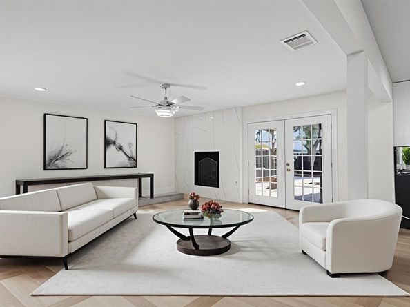 2008 E Peters Colony Road , Carrollton Texas 75007