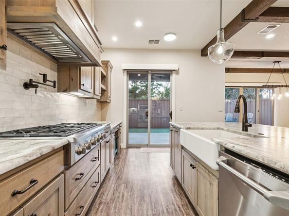 3105  Pastor Street , Dallas Texas 75212