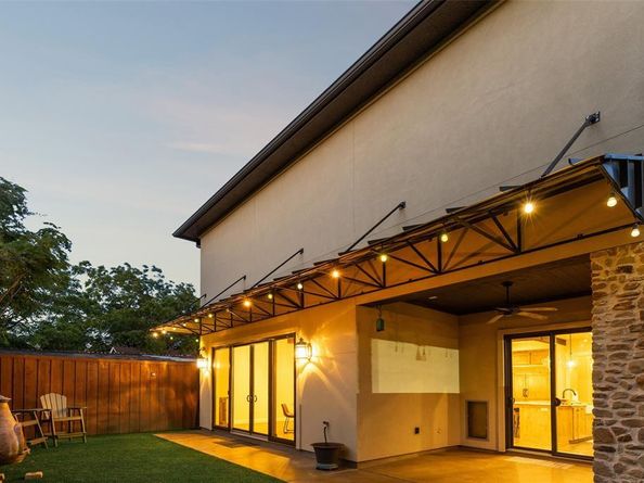 3105  Pastor Street , Dallas Texas 75212