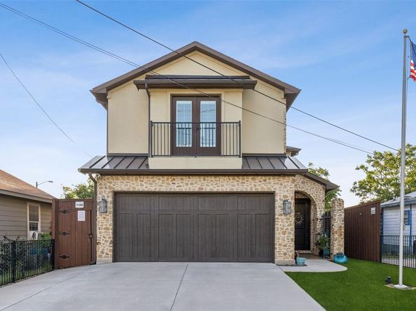 3105  Pastor Street , Dallas Texas 75212