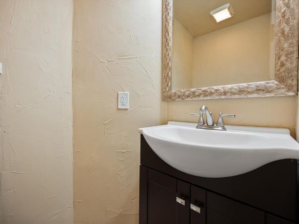 1905  Nottingham Boulevard , Fort Worth Texas 76112