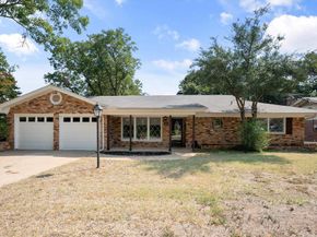 1905  Nottingham Boulevard , Fort Worth Texas 76112