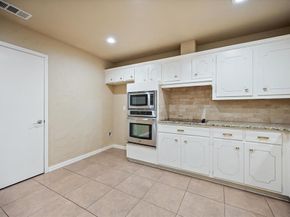 1905  Nottingham Boulevard , Fort Worth Texas 76112