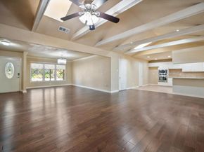 1905  Nottingham Boulevard , Fort Worth Texas 76112