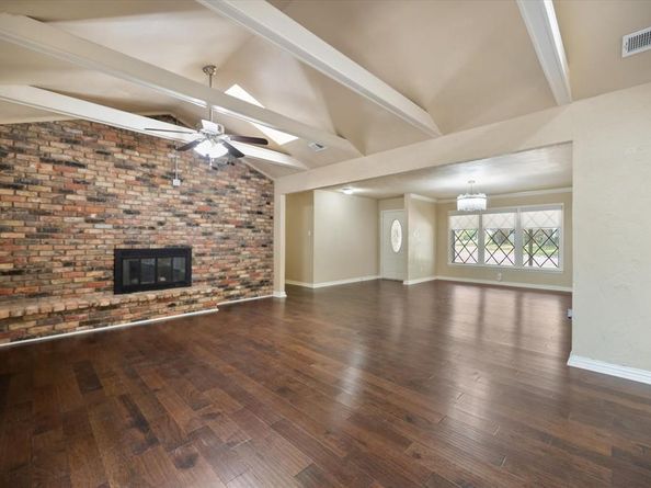 1905  Nottingham Boulevard , Fort Worth Texas 76112