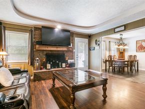 1831  Cimarron Trail , Grapevine Texas 76051