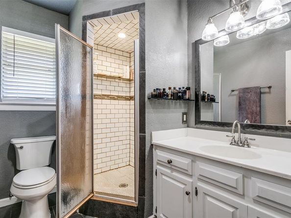 1831  Cimarron Trail , Grapevine Texas 76051