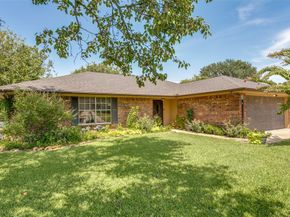 1831  Cimarron Trail , Grapevine Texas 76051
