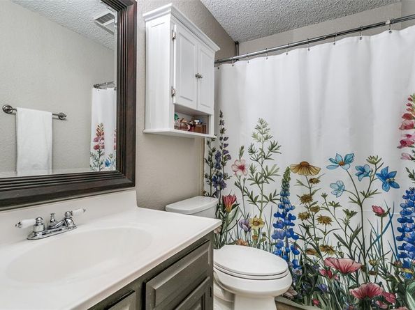 1831  Cimarron Trail , Grapevine Texas 76051