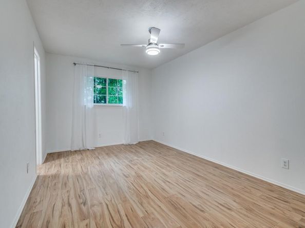 647  Price Drive , Lewisville Texas 75067