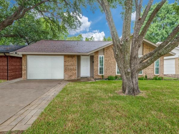 647  Price Drive , Lewisville Texas 75067