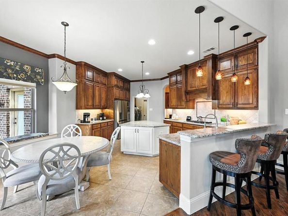 5015  Manchester Road , Highland Village Texas 75077