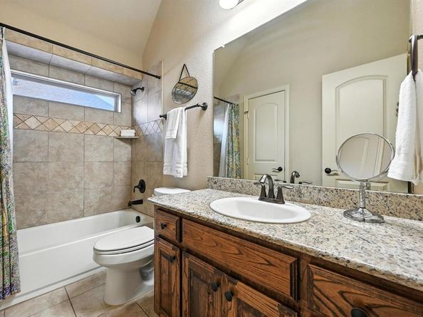 5015  Manchester Road , Highland Village Texas 75077