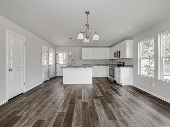 2350  Evans Avenue , Fort Worth Texas 76104