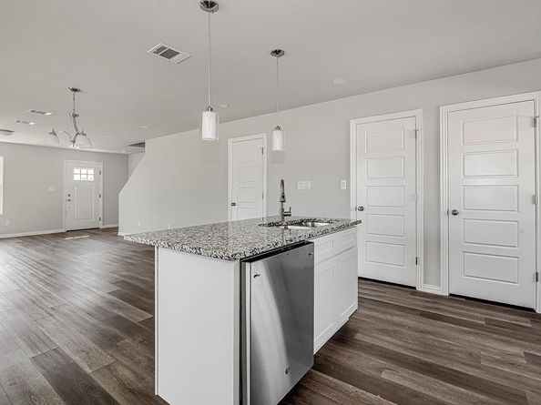 2350  Evans Avenue , Fort Worth Texas 76104
