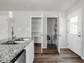 2350  Evans Avenue , Fort Worth Texas 76104