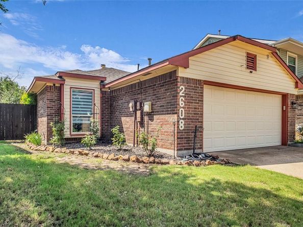 2608  Leo Drive , Garland Texas 75044