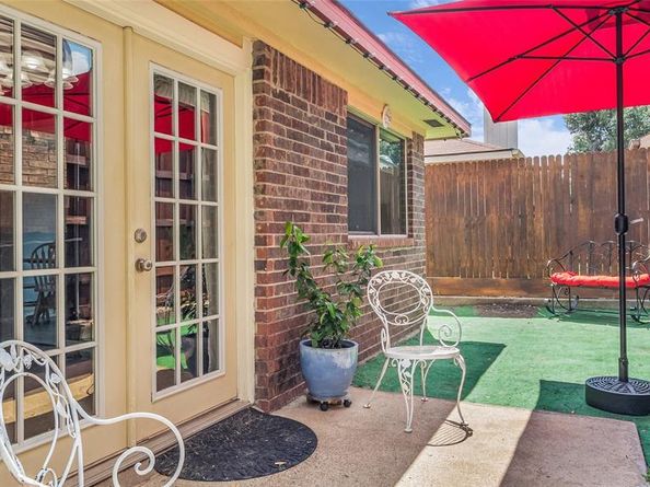 2608  Leo Drive , Garland Texas 75044