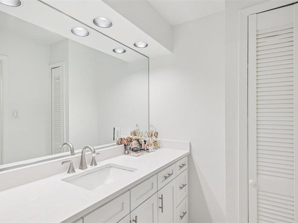 4402  Buena Vista Street  2, Dallas Texas 75205