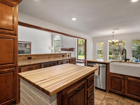 7010  Lake Powell Drive , Arlington Texas 76016