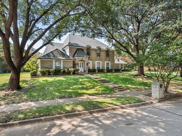 7010  Lake Powell Drive , Arlington Texas 76016