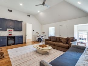 3915  Durango Drive , Dallas Texas 75220