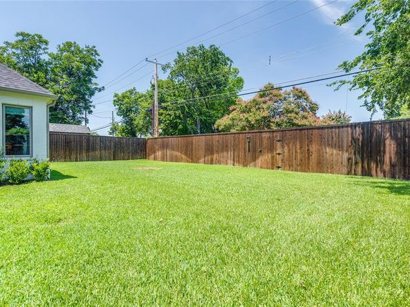 3915  Durango Drive , Dallas Texas 75220