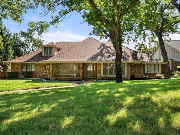 1801  High Vista Court , Fort Worth Texas 76112