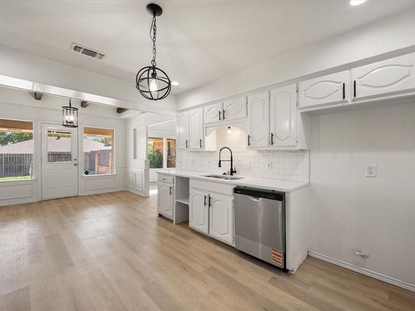 1801  High Vista Court , Fort Worth Texas 76112