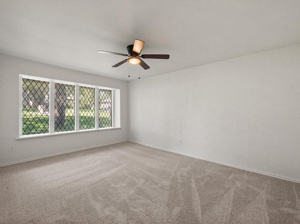1801  High Vista Court , Fort Worth Texas 76112