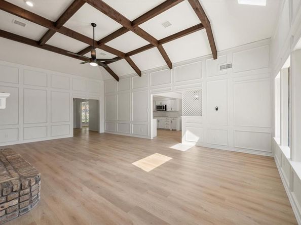 1801  High Vista Court , Fort Worth Texas 76112