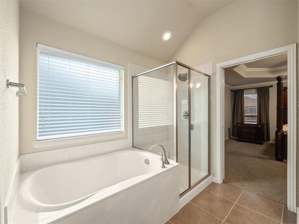 2713  Los Gatos Lane , Fort Worth Texas 76131