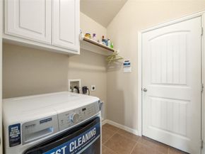 2713  Los Gatos Lane , Fort Worth Texas 76131