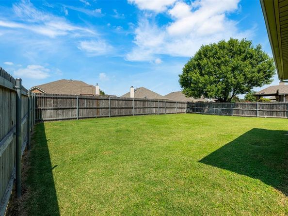 2713  Los Gatos Lane , Fort Worth Texas 76131