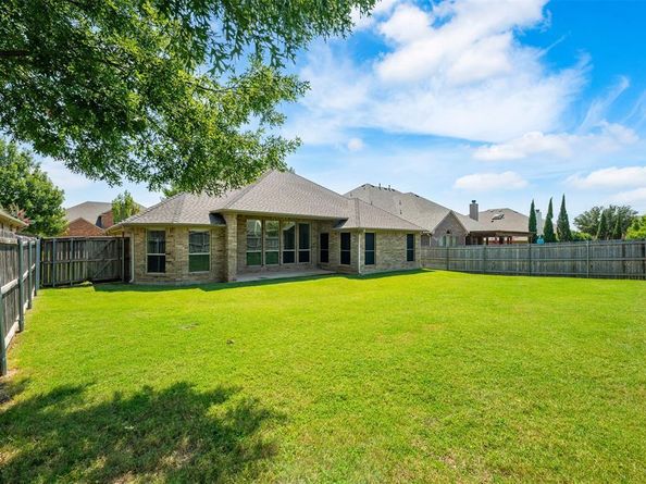 2713  Los Gatos Lane , Fort Worth Texas 76131