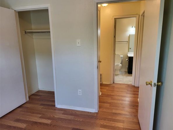 6900  Skillman Street  111, Dallas Texas 75231