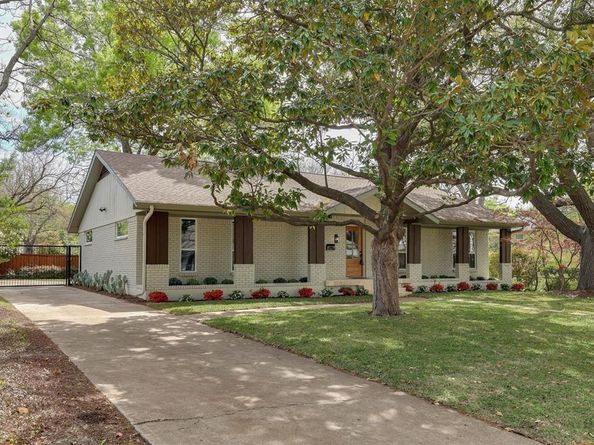 9962  Larchbrook Drive , Dallas Texas 75238