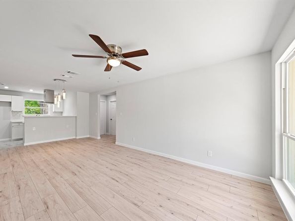 5952  Golden Gate Drive , Dallas Texas 75241