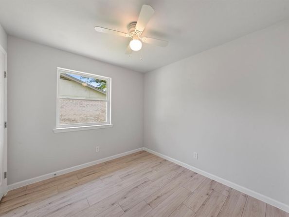 5952  Golden Gate Drive , Dallas Texas 75241